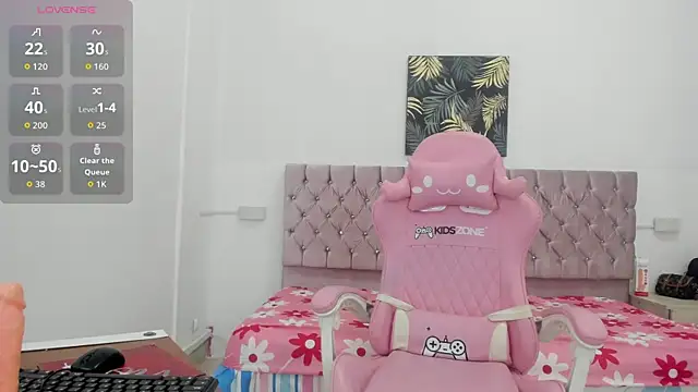 Snapshot of thaliaa_smith1 chatting on 02/21/26, 09:49 thaliaa smith1 online show from 02/21/26, 09:49