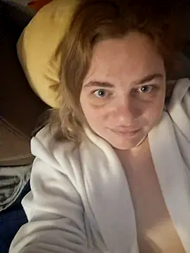 Snapshot of VitniKis chatting on 02/12/26, 06:52 VitniKis online show from 02/12/26, 06:52