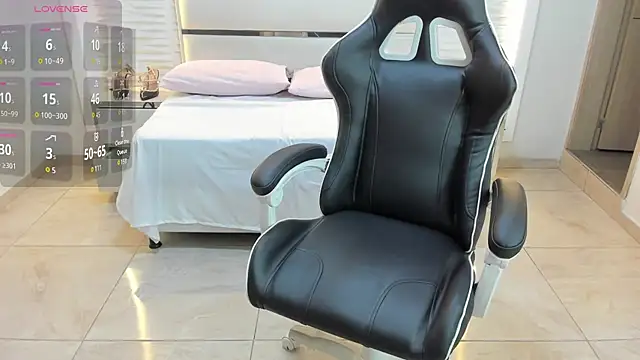 Yaiza farak online show from 02/09/26, 01:53