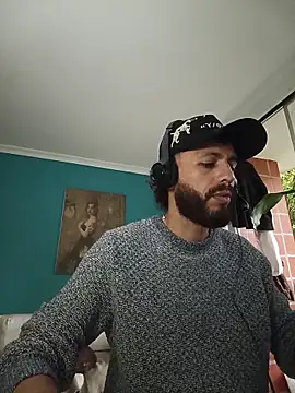 Snapshot of kauzZhomi chatting on 02/25/26, 01:10 kauzZhomi online show from 02/25/26, 01:10