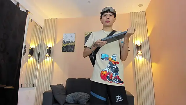 DesiresOfOlympus  online show from 04/06/26, 07:37