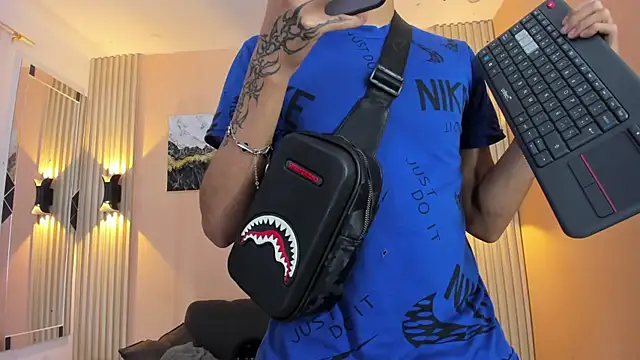 DesiresOfOlympus  online show from 04/09/26, 07:19