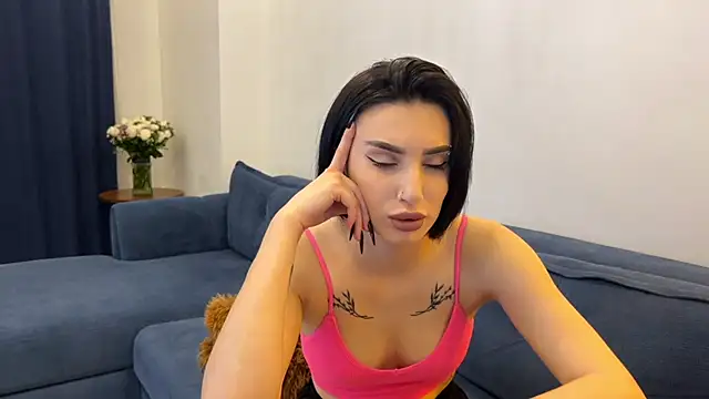 Snapshot of BlackFox_V chatting on 02/17/26, 09:10 BlackFox V online show from 02/17/26, 09:10