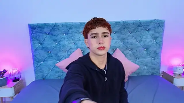 Snapshot of ryan_onFire chatting on 02/06/26, 11:24 ryan onFire online show from 02/06/26, 11:24