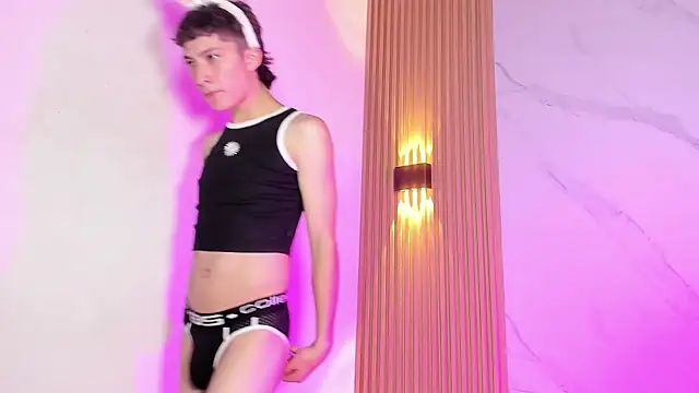 Noah Kirk  online show from 02/05/26, 04:06