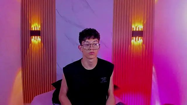 Snapshot of Christopher_Hunter chatting on 02/25/26, 07:45 Christopher Hunter online show from 02/25/26, 07:45