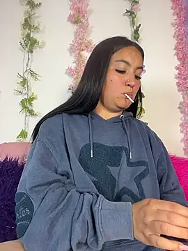 Snapshot of violetmist chatting on 02/02/26, 11:58 violetmist online show from 02/02/26, 11:58