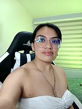 Snapshot of Arany_ chatting on 03/04/26, 01:00 Arany online show from 03/04/26, 01:00