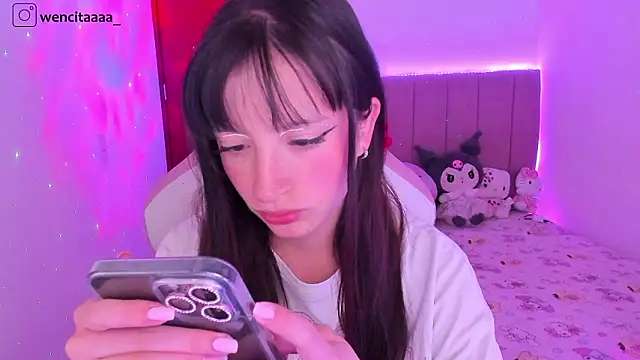 Snapshot of wenn_ chatting on 02/17/26, 12:07 wenn online show from 02/17/26, 12:07