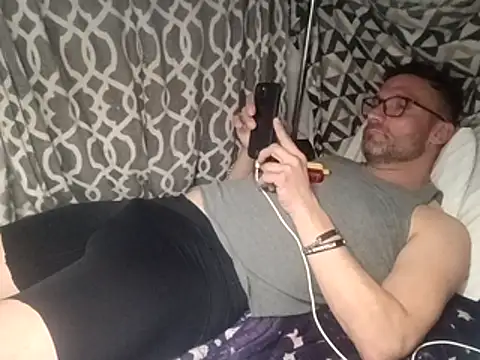 Snapshot of CashDaddyxx chatting on 03/03/26, 11:32 CashDaddyxx online show from 03/03/26, 11:32