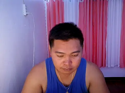 Snapshot of bigloadfox chatting on 04/24/26, 11:34 bigloadfox online show from 04/24/26, 11:34