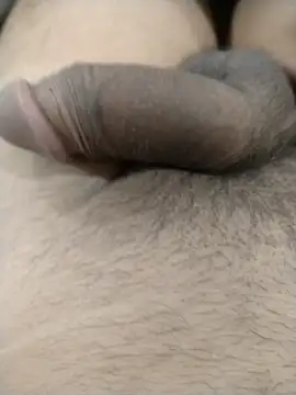 Snapshot of rosz_ chatting on 02/02/26, 08:13 rosz online show from 02/02/26, 08:13