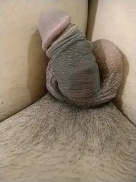 Snapshot of rosz_ chatting on 03/02/26, 05:09 rosz online show from 03/02/26, 05:09