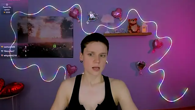 Snapshot of emi_fade chatting on 02/25/26, 12:15 emi fade online show from 02/25/26, 12:15