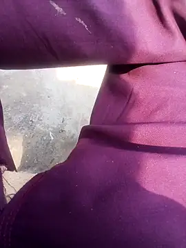 Snapshot of Sharmasamba chatting on 02/10/26, 07:23 Sharmasamba online show from 02/10/26, 07:23