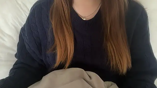 Lucyschickt online show from 05/06/26, 07:13