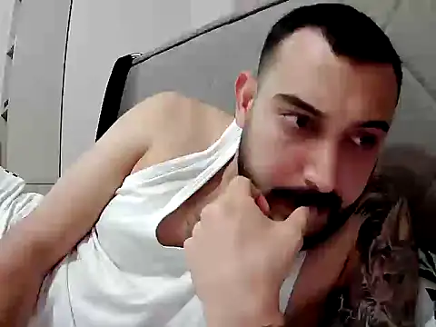 hakanbey33 online show from 02/18/26, 06:15