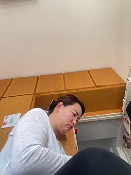 Youyou 12 online show from 04/07/26, 12:11