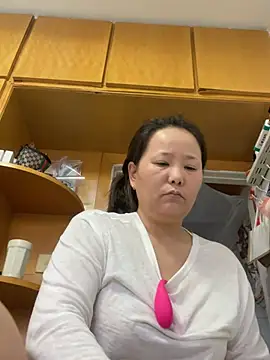 Youyou 12 online show from 04/16/26, 12:11