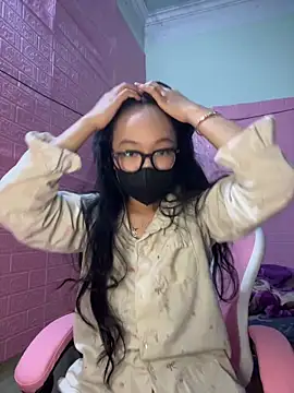 Leeeiuu online show from 02/23/26, 12:57