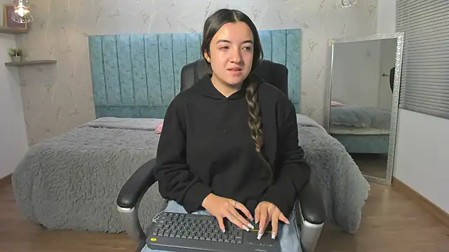 Tara Parker online show from 02/24/26, 12:25