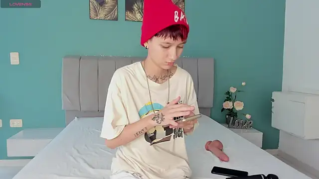 Jessi Rosse online show from 04/18/26, 08:42