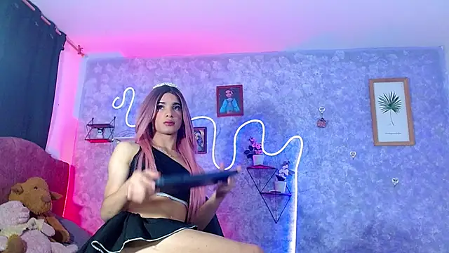 Everlin  Hot  online show from 02/06/26, 11:35