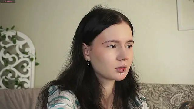 Glow hollow online show from 02/13/26, 03:46