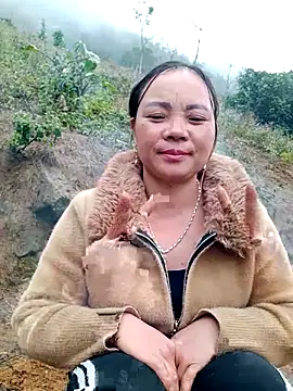 Snapshot of neyney110 chatting on 02/03/26, 06:40 neyney110 online show from 02/03/26, 06:40