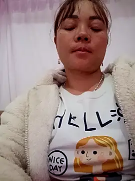 Snapshot of neyney110 chatting on 02/21/26, 11:55 neyney110 online show from 02/21/26, 11:55