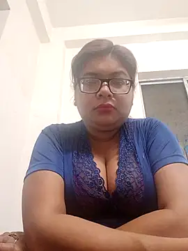 Elie Hallway online show from 03/07/26, 06:49