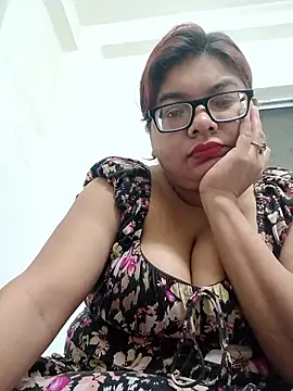 Elie Hallway online show from 03/28/26, 08:08