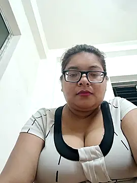 Snapshot of Elie_Hallway chatting on 04/22/26, 06:31 Elie Hallway online show from 04/22/26, 06:31