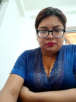 Snapshot of Elie_Hallway chatting on 05/18/26, 02:51 Elie Hallway online show from 05/18/26, 02:51