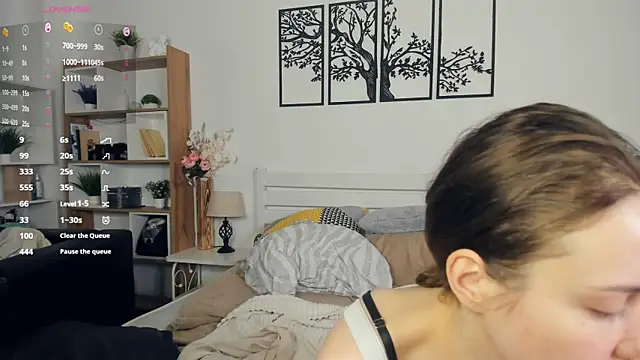 Snapshot of MalvinaTrafford chatting on 03/02/26, 08:04 MalvinaTrafford online show from 03/02/26, 08:04