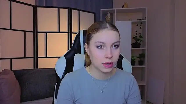 JadwigaTagliavia online show from 02/03/26, 08:25