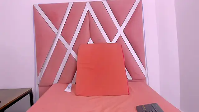 Snapshot of LIZEY_LYNCH chatting on 02/20/26, 11:54 LIZEY LYNCH online show from 02/20/26, 11:54