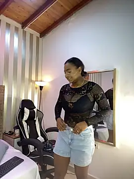 amara queen  online show from 05/27/26, 11:51