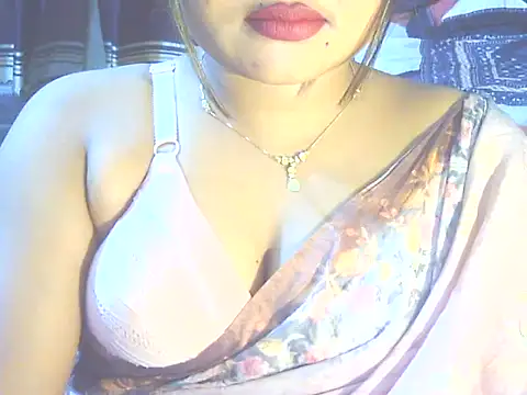 Nusrat Faria online show from 03/03/26, 04:35