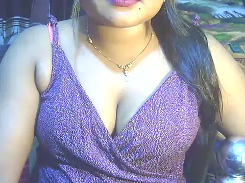 Nusrat Faria online show from 03/06/26, 03:41