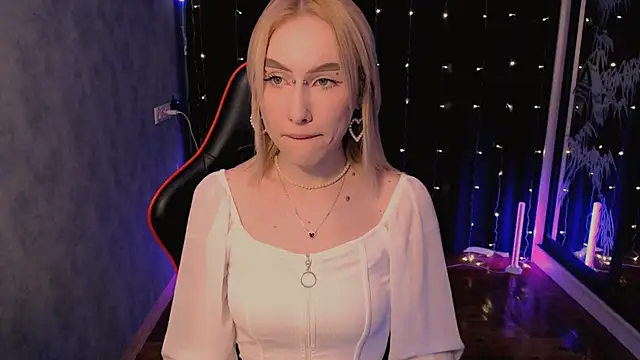 Snapshot of crybambi chatting on 02/16/26, 07:04 crybambi online show from 02/16/26, 07:04