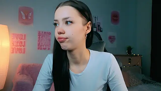 Snapshot of Vexnexe chatting on 02/06/26, 05:12 Vexnexe online show from 02/06/26, 05:12