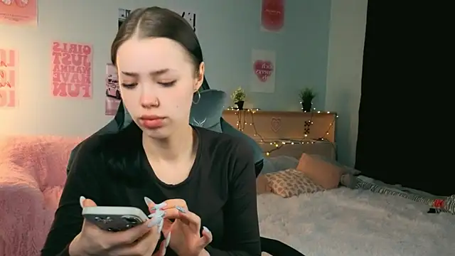 Snapshot of Vexnexe chatting on 02/20/26, 07:36 Vexnexe online show from 02/20/26, 07:36