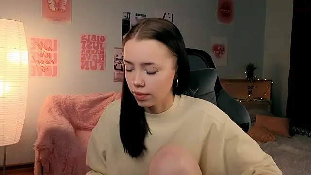 Snapshot of Vexnexe chatting on 02/28/26, 07:37 Vexnexe online show from 02/28/26, 07:37