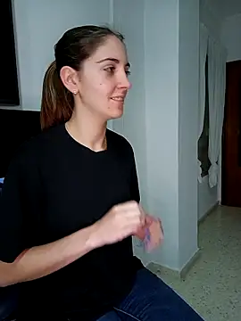 Snapshot of laparejaideal08 chatting on 02/24/26, 09:02 laparejaideal08 online show from 02/24/26, 09:02