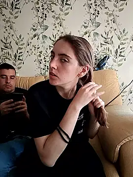 laparejaideal08 online show from 04/17/26, 03:59