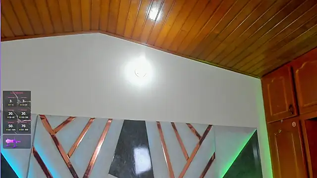 Snapshot of isa_kolins chatting on 02/20/26, 12:16 isa kolins online show from 02/20/26, 12:16