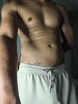 Snapshot of logan-31 chatting on 02/14/26, 02:41 logan-31 online show from 02/14/26, 02:41