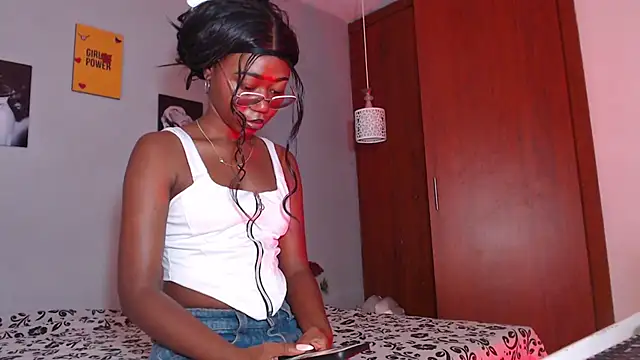 arianna rossi11 online show from 03/25/26, 01:39