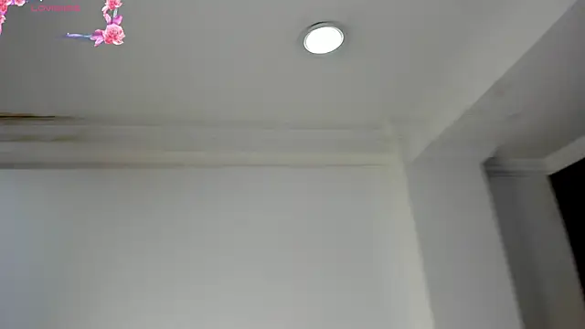 Snapshot of AngelinaAndAlejandra chatting on 03/03/26, 05:35 AngelinaAndAlejandra online show from 03/03/26, 05:35